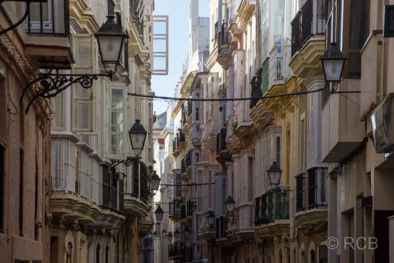 Balkone in der Altstadt von Cádiz