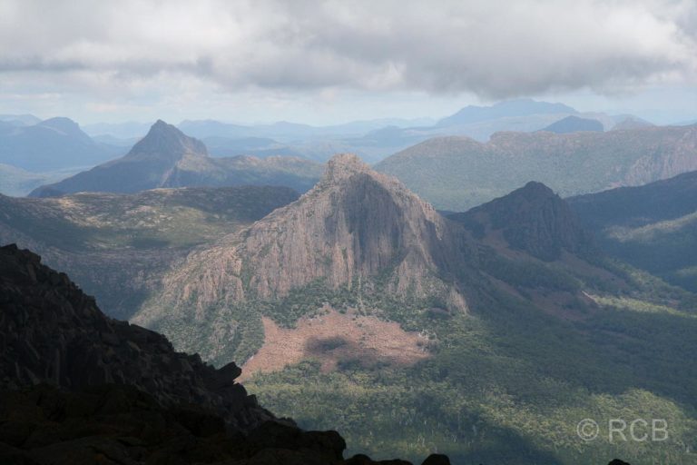Ausblick vom Gipfel des Mount Ossa Richtung Süden auf die DuCane Range