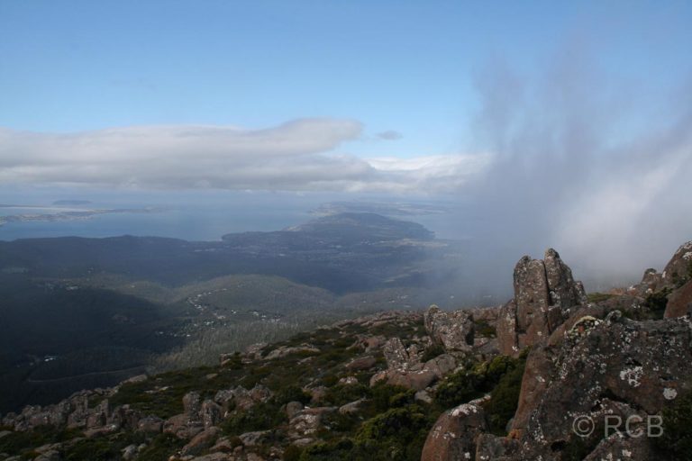 Blick vom Mount Wellington auf Hobart und den Derwent River