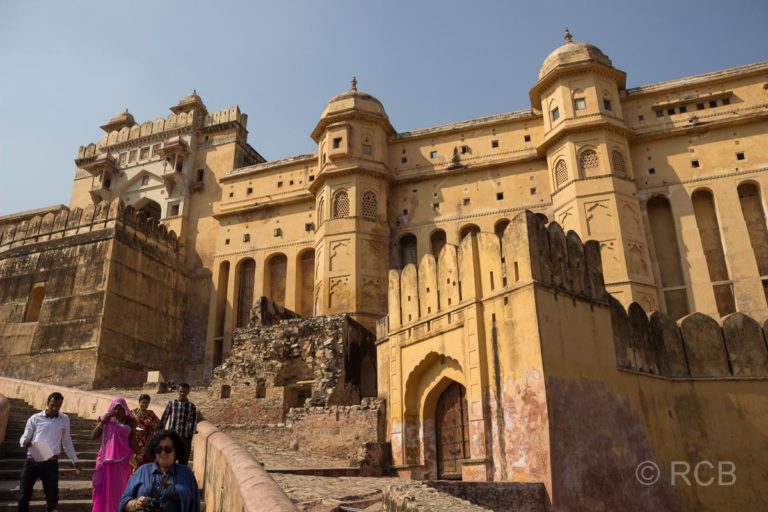 Amber Fort, Aufgang