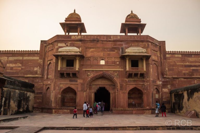 Fatehpur Sikri, Palasteingang