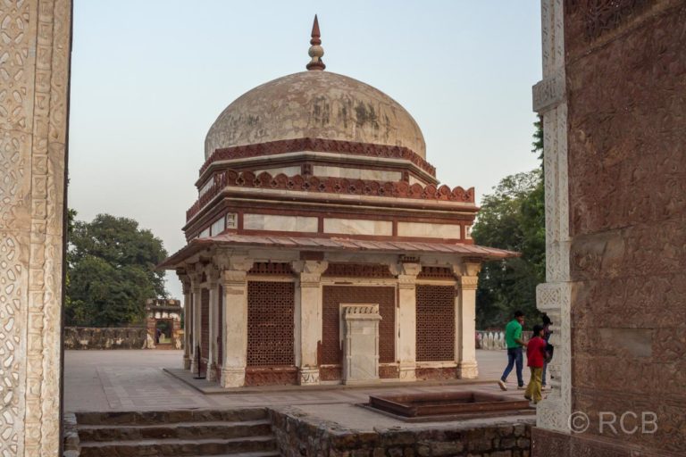 Imam-Zamin-Mausoleum, Qutb-Gebäudekomplex, Delhi