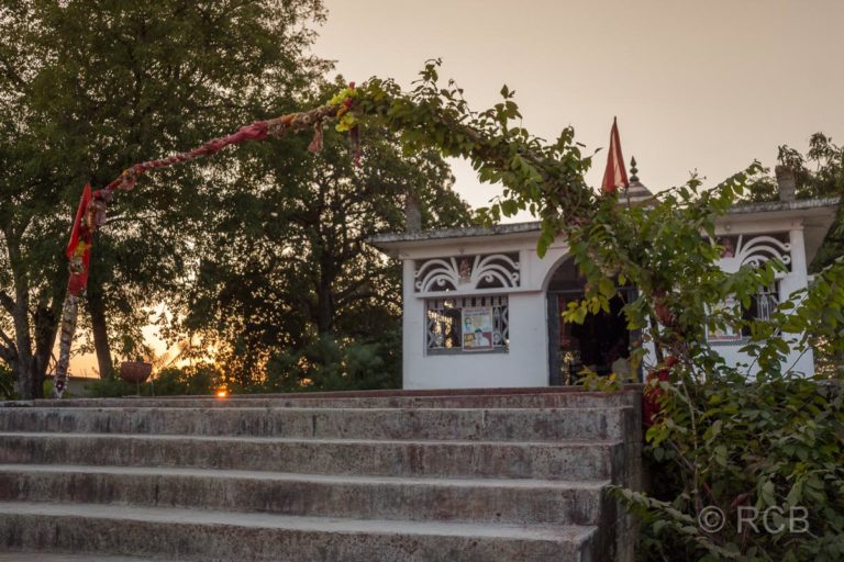 kleiner Tempel in der Nähe des Bandhavgarh National Park