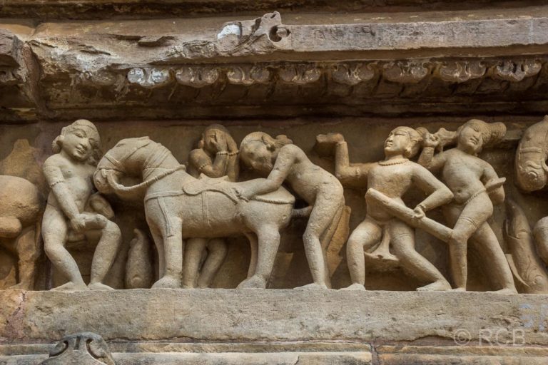 Khajuraho, Lakshmana-Tempel, erotisches Tempel-Relief