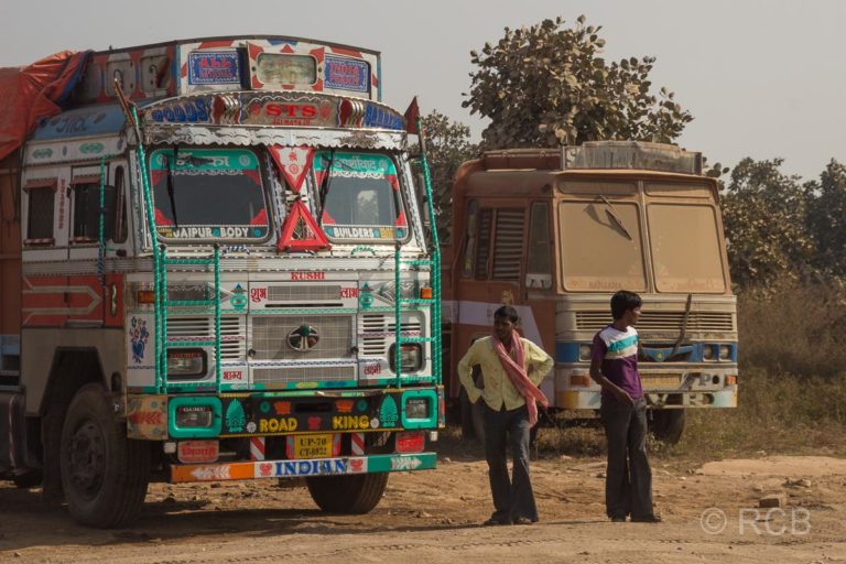 LKW-Rastplatz auf der Fahrt durch Uttar Pradesh