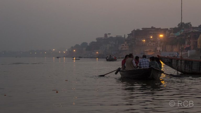Varanasi, Ganges bei Sonnenuntergang