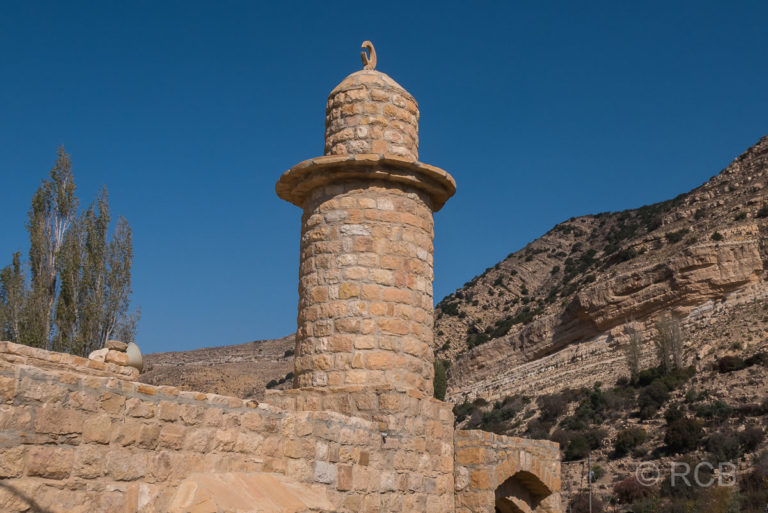 Turm einer Moschee im Dorf Dana