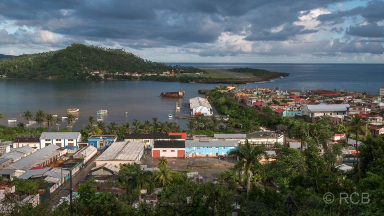 Blick auf die Bucht von Baracoa