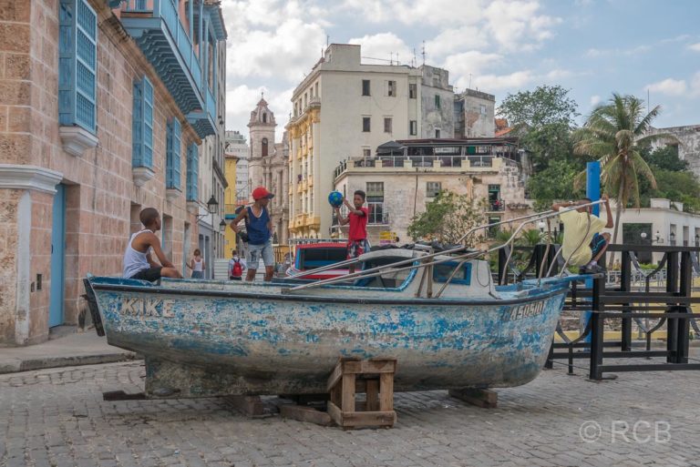 in Havannas Altstadt mit Blick zur Kathedrale