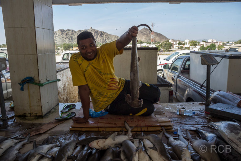 Fischhändler auf dem Markt