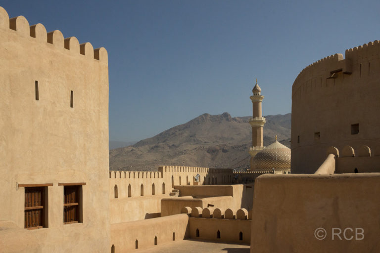 Nizwa, Fort und Sultan Qaboos-Moschee