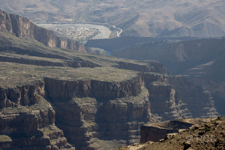 Blick über den Ausgang des Grand Canyon zum Ort Ghul