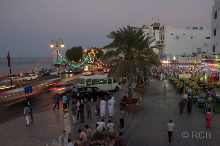 Mutrah, Corniche am Abend