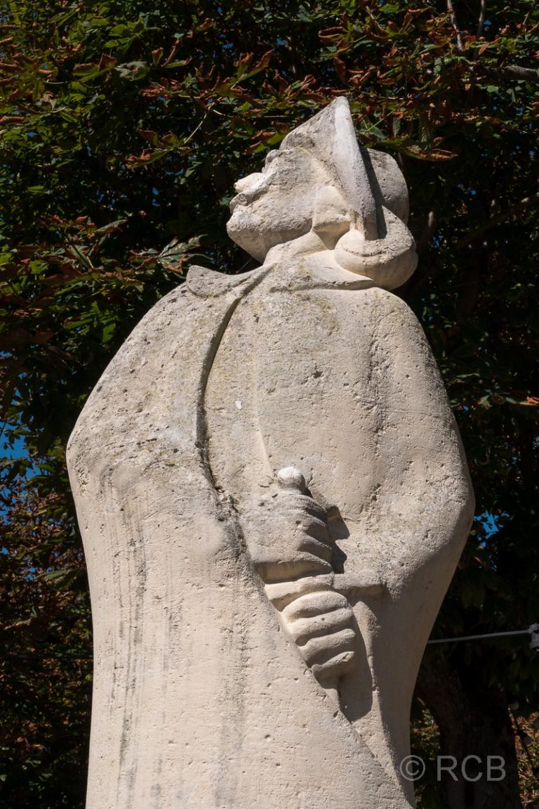 Denkmal des Cyrano de Bergerac auf der Place de la Myrpe