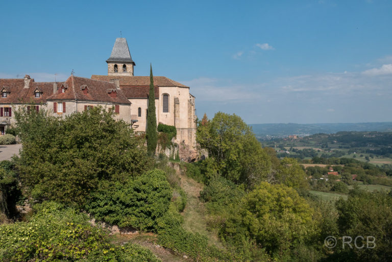 Loubressac, auf einem Felssporn liegend, mit weitem Ausblick ins Tal der Dordogne