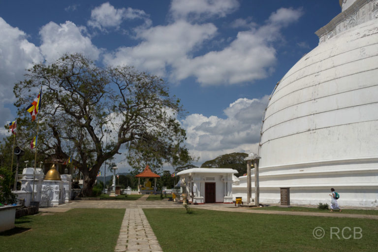 Tissamaharama Stupa