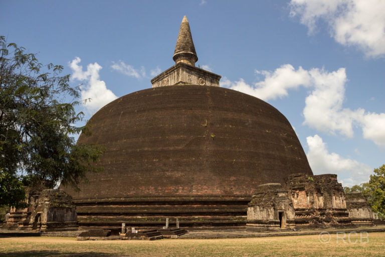 Rankot Vihara, größtes Bauwerk in Polonnaruwa