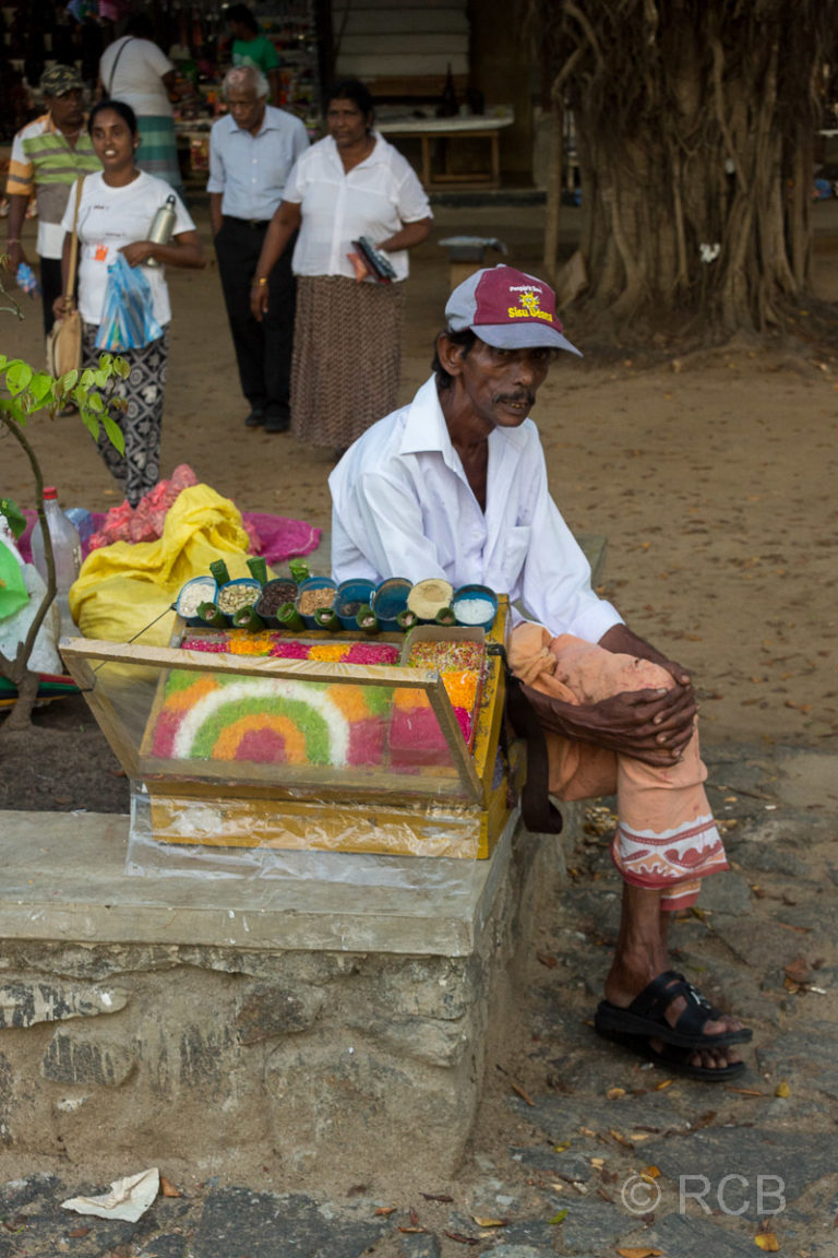 Verkäufer in der heiligen Stadt von Polonnaruwa