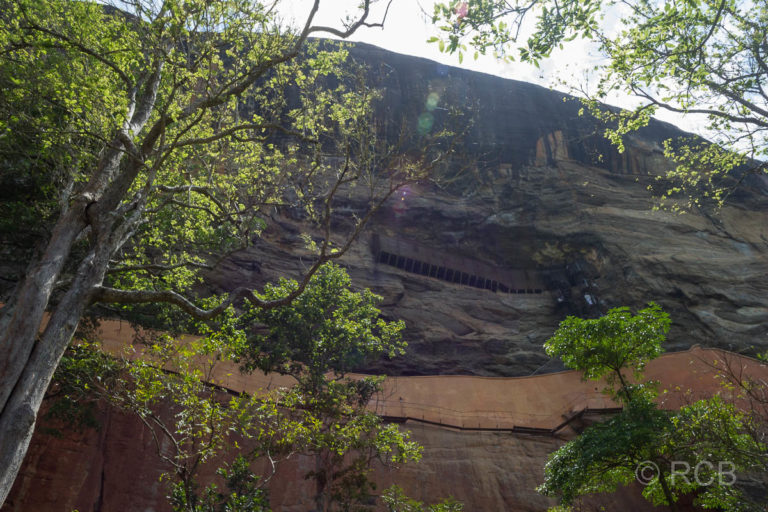 Sigiriya-Fels von unten