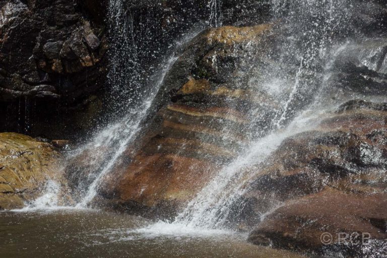 oberer Bambarakanda-Wasserfall mit Badebecken