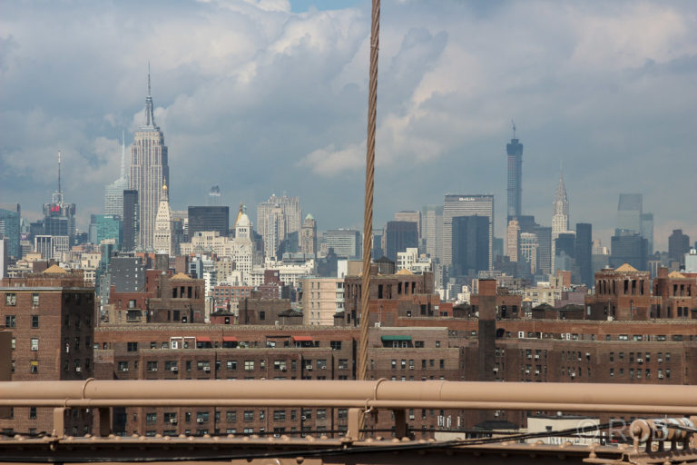 Ausblick von der Brooklyn Bridge Richtung Midtown Manhattan