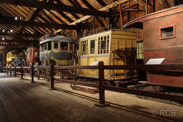 Kutschen in der Horseshoe Barn, Shelburne Museum