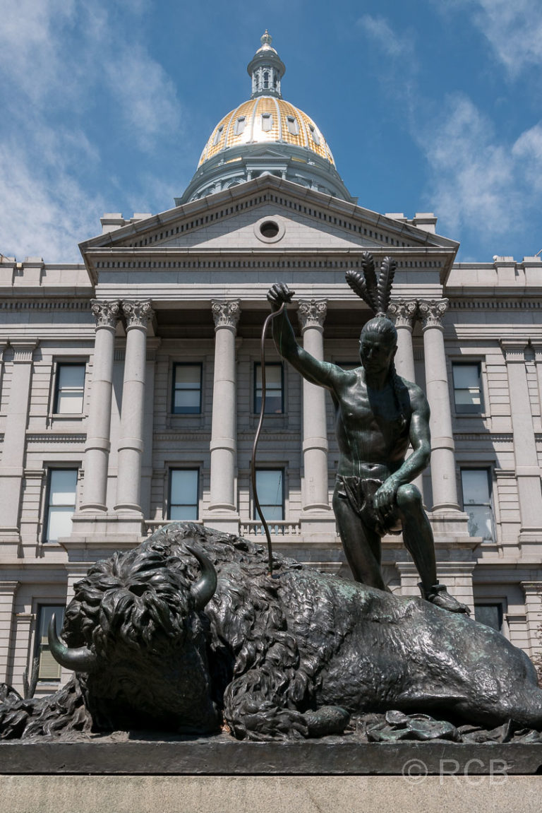 Statue am Capitol in Denver