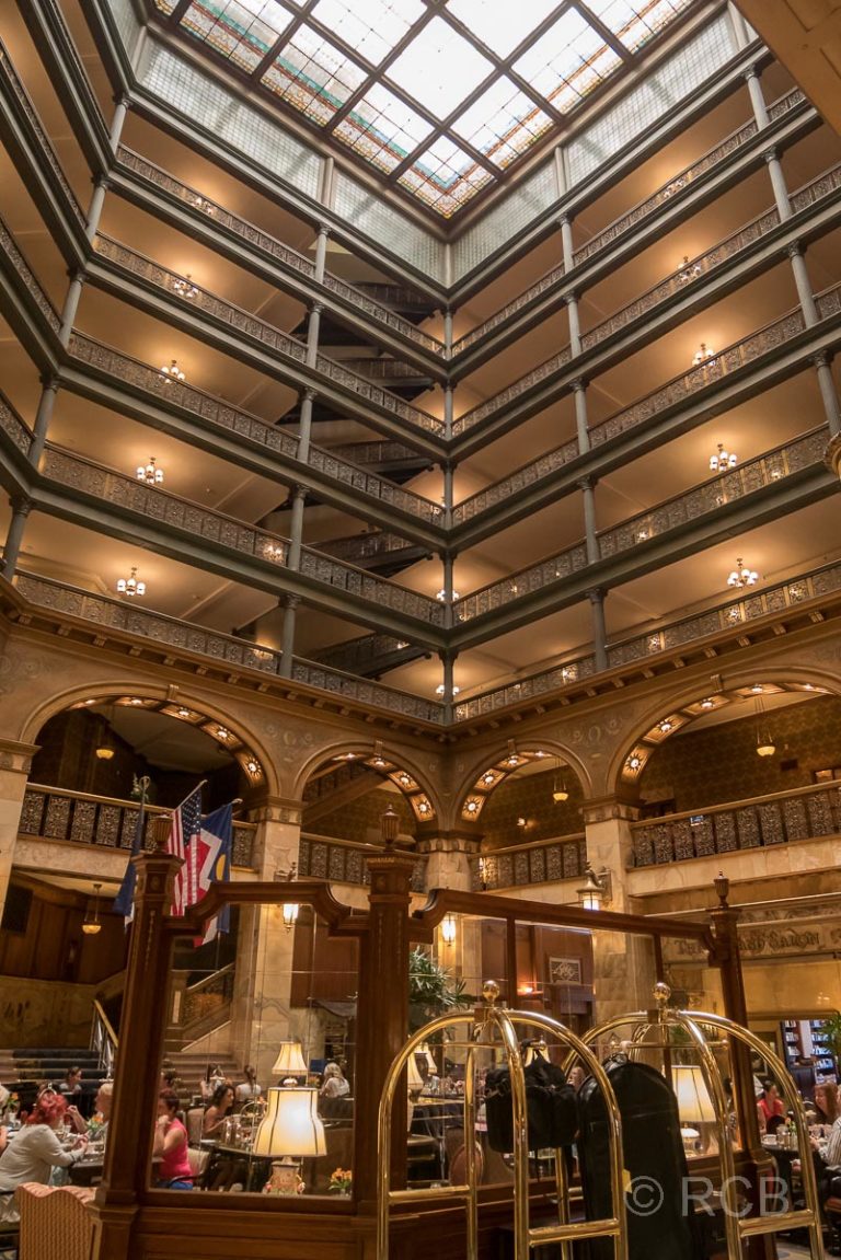 Brown's Hotel, Denver, Lobby