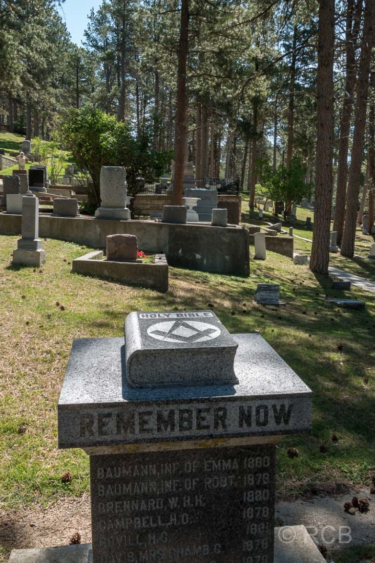 Freimaurergräber auf dem Mt. Moriah Cemetery, Deadwood