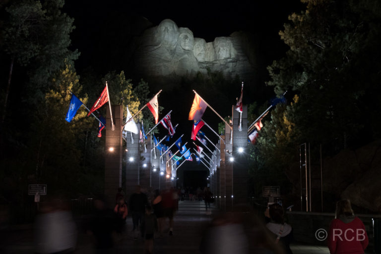 abendliche Illumination am Mount Rushmore NM