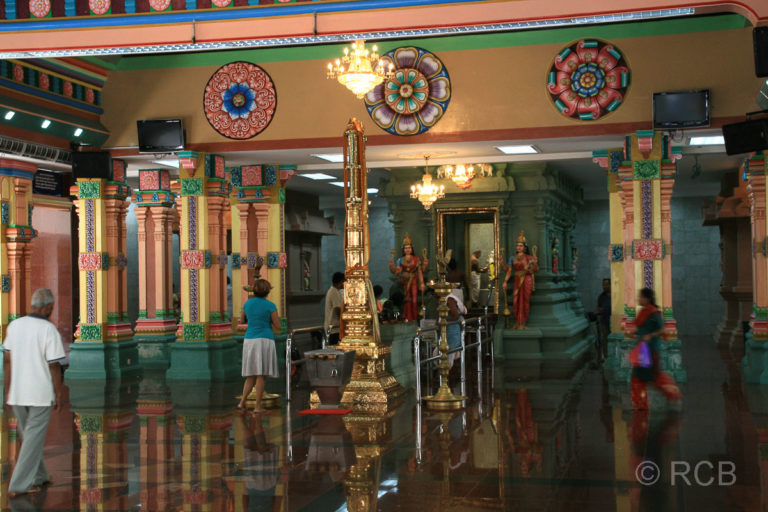 Inneres des Sri Mahamariamman-Tempel