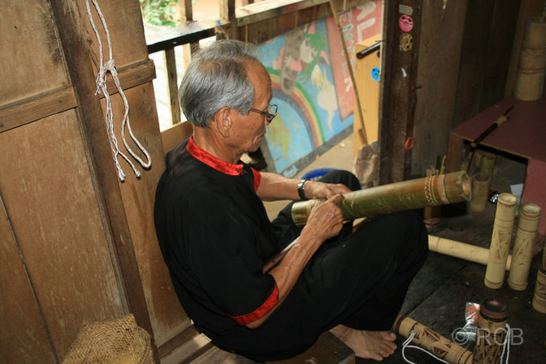 Bambusschnitzer, Sarawak Cultural Village
