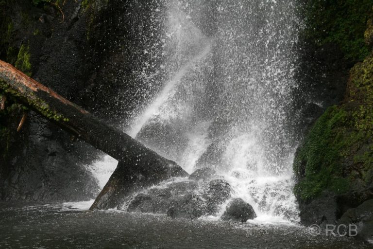 Kinukamori Wasserfall, Marangu