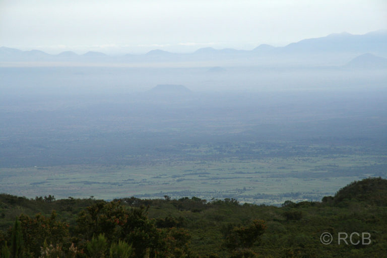 Blick nach Kenia auf der 2. Etappe vom Sekimba Camp zum Kikelewa Camp