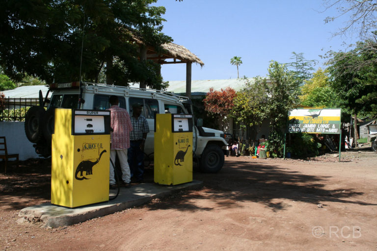 Tankstelle in Mto wa Mbu