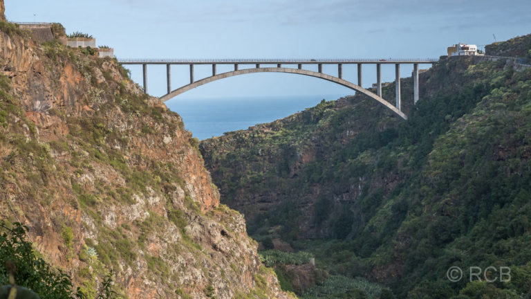 Spaniens längste Bogenbrücke über dem Barranco del Agua