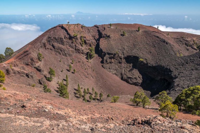Blick vom Kraterrand des Vulkans Martín zum Teide auf Teneriffa