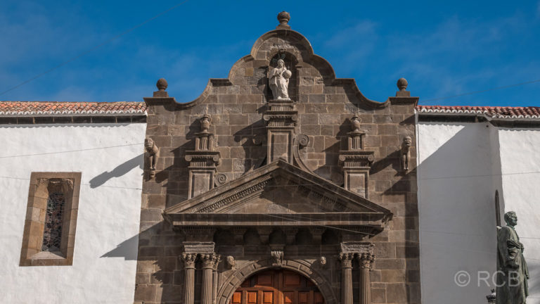 Iglesia de El Salvador, Renaissanceportal