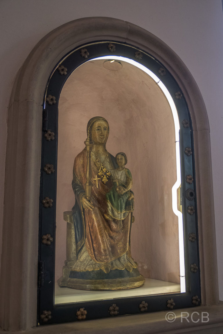Ahle, Thronende Madonna in der Heilig-Kreuz-Kapelle