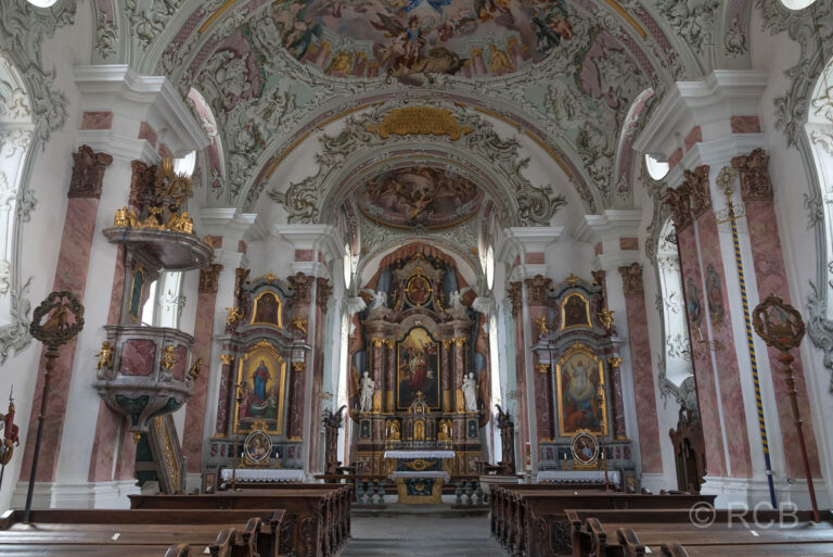Innichen, barocker Innenraum der Pfarrkirche