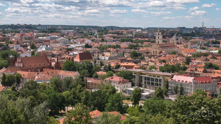 Blick vom "Berg der 3 Kreuze" über die Altstadt von Vilnius