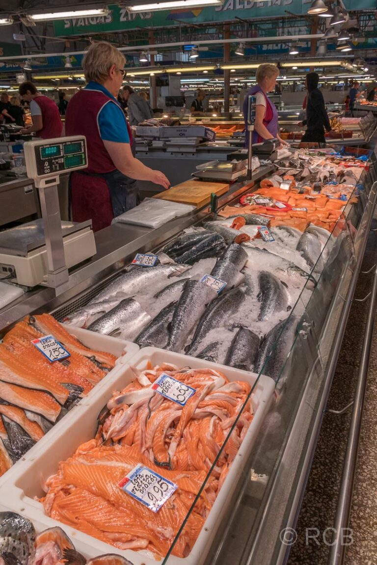Fischverkauf in den Markthallen