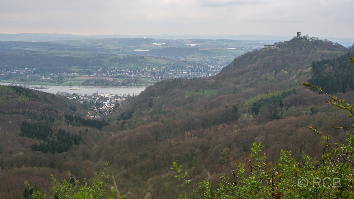 Rhöndorf unterhalb des Drachenfels', vom Geisberg aus gesehen