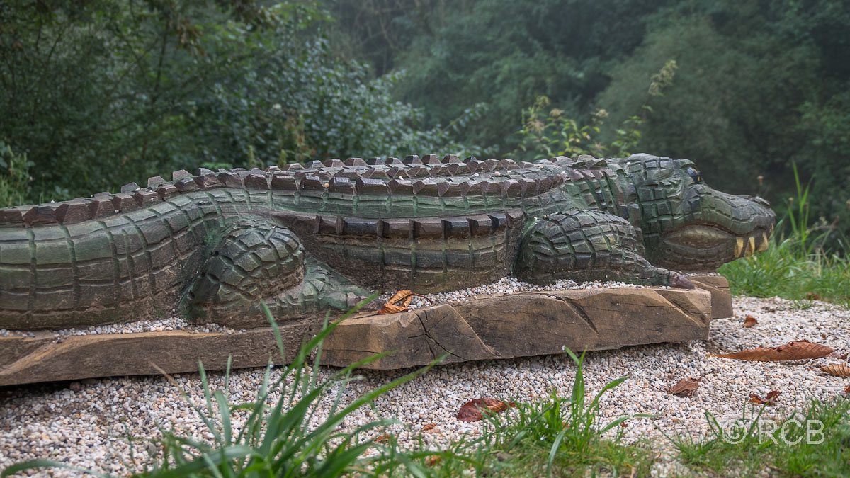 Krokodil aus Holz
