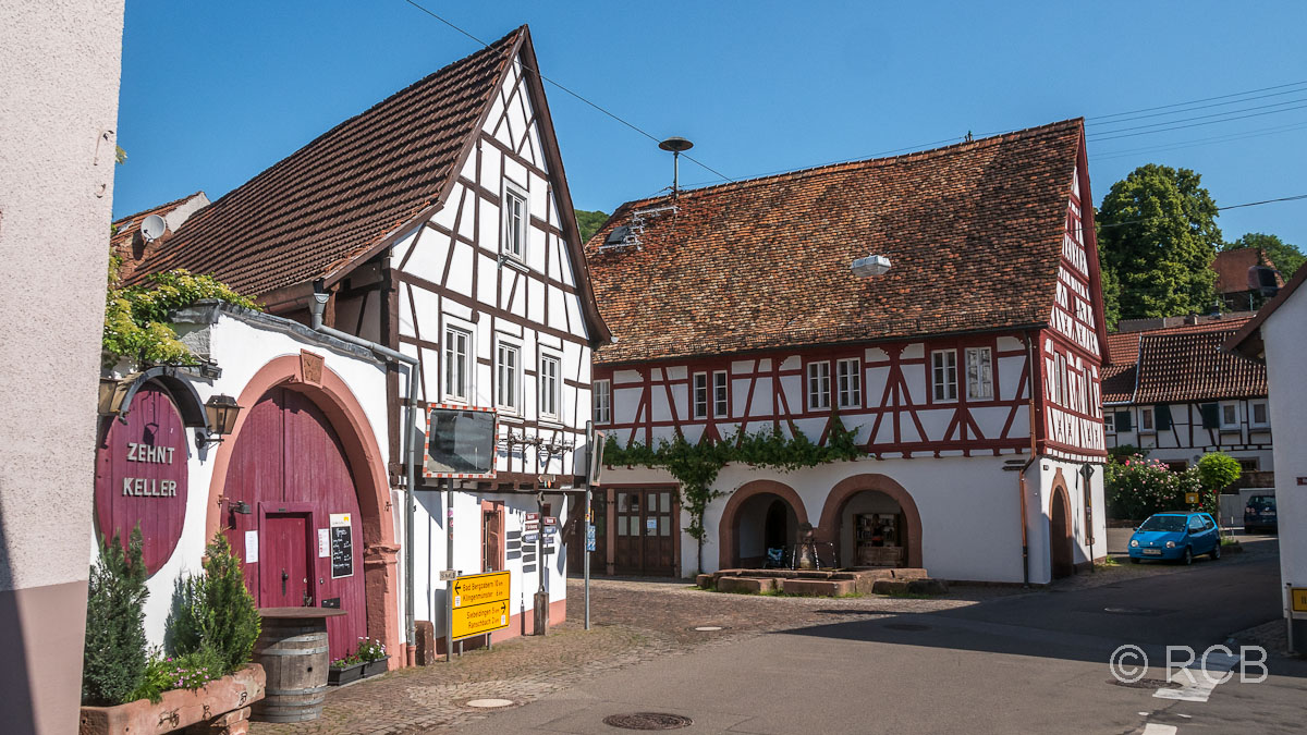 Leinsweiler, Zehntkeller und Historisches Rathaus