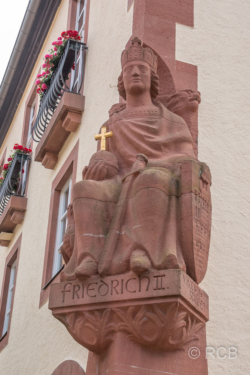 Denkmal für Kaiser Friedrich II.