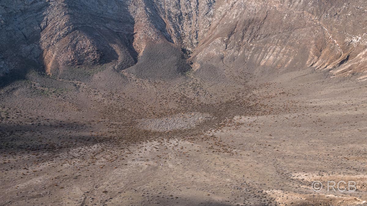 erster Blick in den Krater der Caldera Blanca