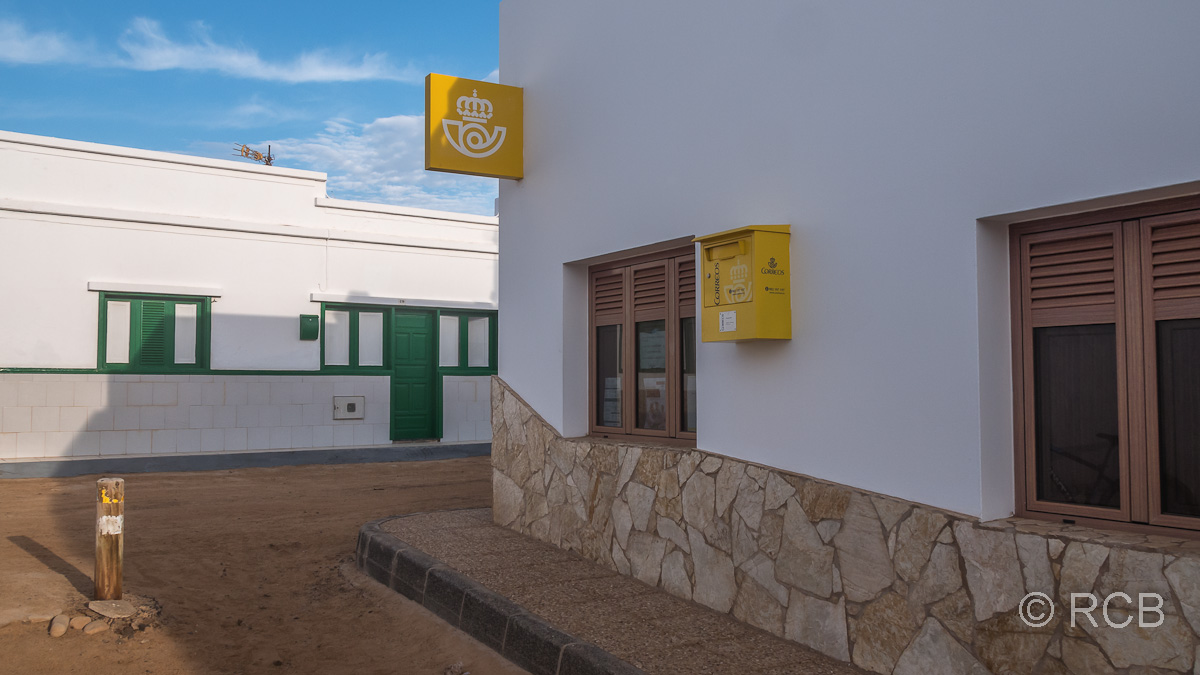 Postamt von Caleta del Sebo - ein Fenster!