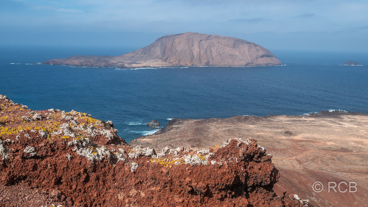 Isla de Montaña Clara, von der Montaña Bermeja aus gesehen