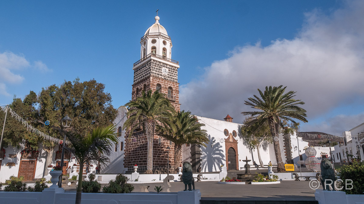 Teguise, Iglesia de Nuestra Señora de Guadelupe an der Plaza de la Constitución